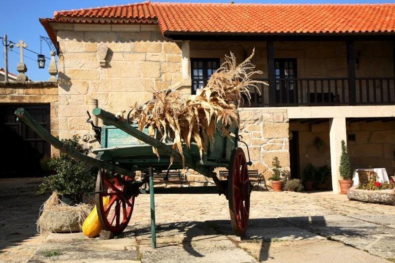 Casa Do Meio Do Povo - Turismo De Habitacao シャヴェス エクステリア 写真